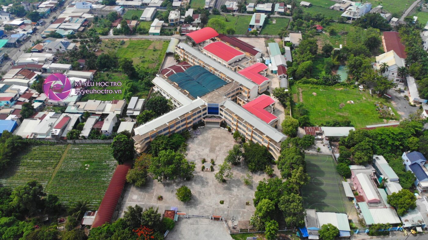 Trường THPT Tân Thông Hội